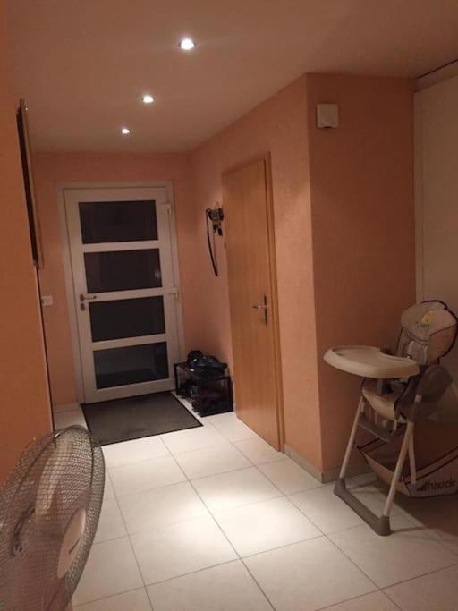 Beautiful House With Free Parking On Premise Villa Utzenstorf Buitenkant foto