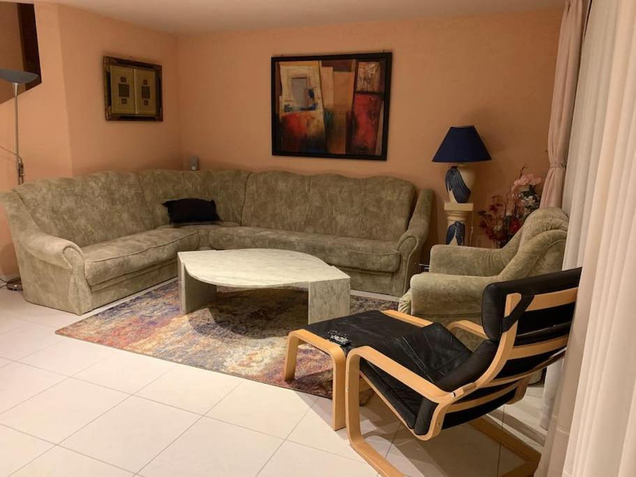 Beautiful House With Free Parking On Premise Villa Utzenstorf Buitenkant foto
