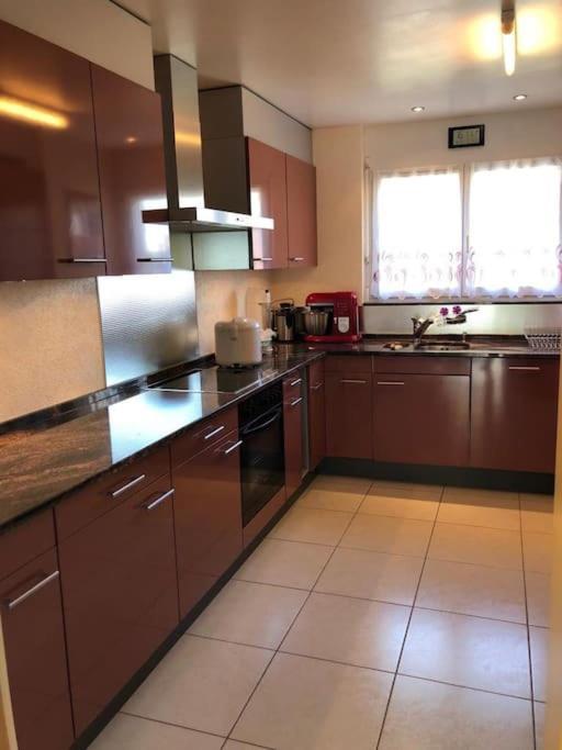 Beautiful House With Free Parking On Premise Villa Utzenstorf Buitenkant foto